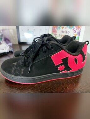 DC Court Graffik Women's Shoes